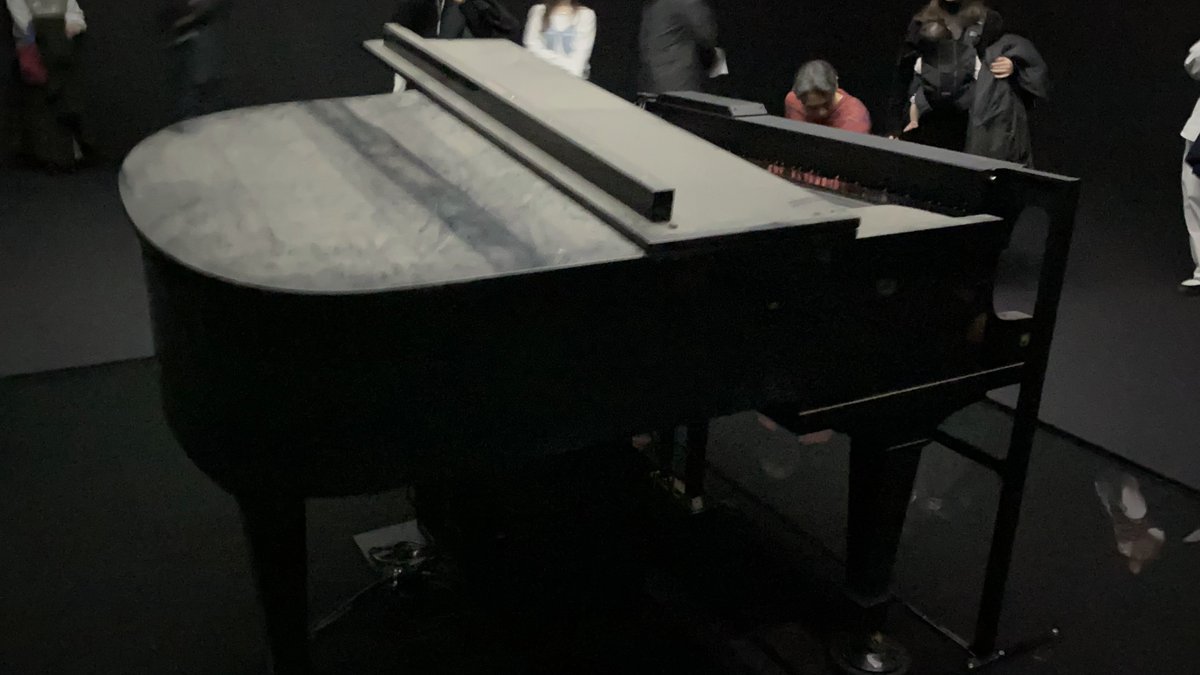 Cien_SE's tweet photo. 「音を視る 時を聴く」（seeing sound, hearing time) 
展示内容は非常に難しい、ですが感じることはできる　といった個人的感想です。 人によっては、音楽活動時に残したメモなどに非常に興味がそそられるのではないでしょうか。  #東京都現代美術館 #坂本龍一 #音を視る時を聴く #SakamotoRyuichi https://t.co/58HncUyUhE