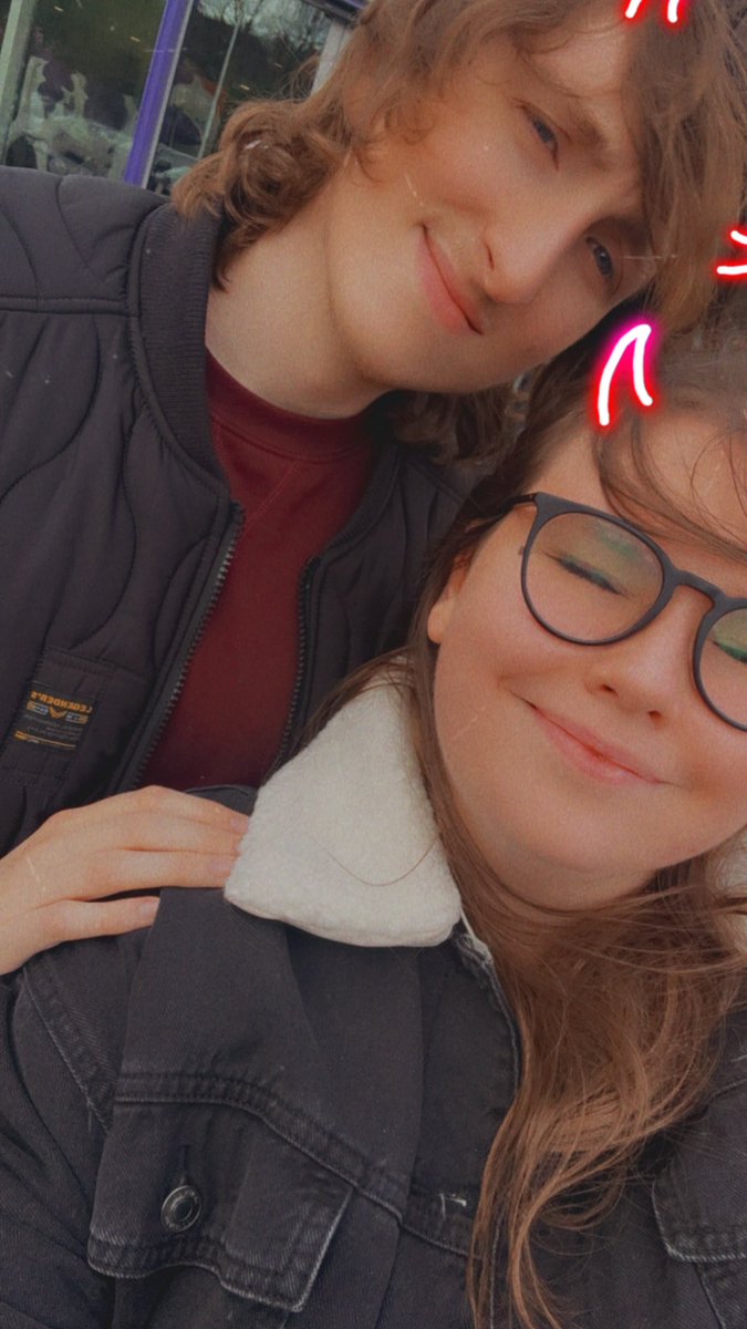 itsonlyem's tweet image. 1 year ago today, this guy took me on a dinner date and asked me to be his girlfriend 🥹 

This truly has been the best year of my life and I’ve been so happy to spend it by your side, Shane. Happy 1st anniversary my love 🥰