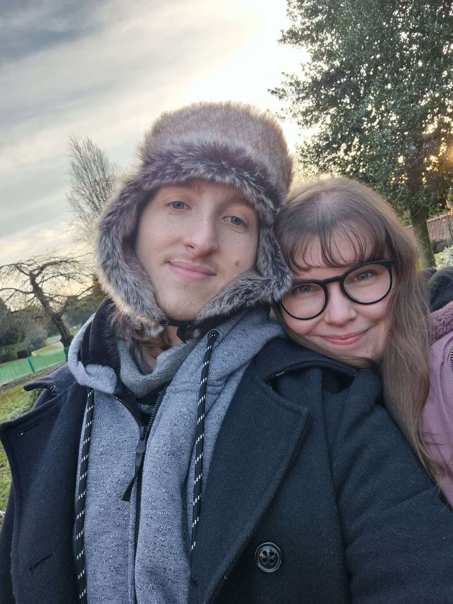 itsonlyem's tweet image. 1 year ago today, this guy took me on a dinner date and asked me to be his girlfriend 🥹 

This truly has been the best year of my life and I’ve been so happy to spend it by your side, Shane. Happy 1st anniversary my love 🥰