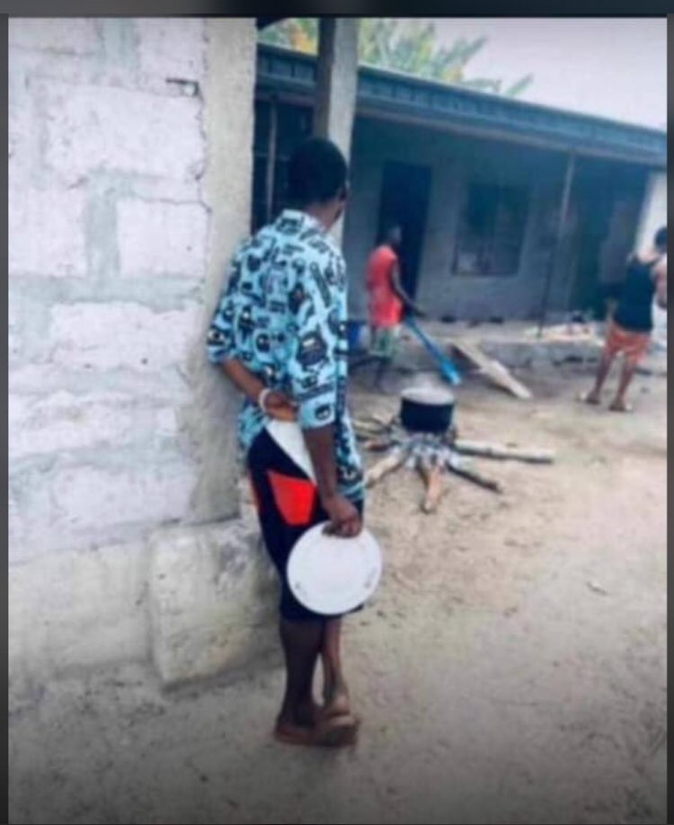 Hungry wan kee person babe 😭💔