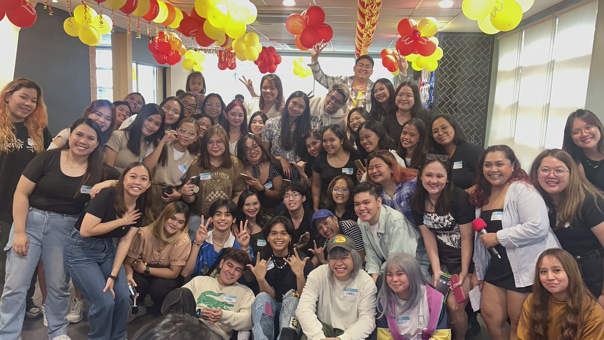 khenallethc's tweet photo. My Juanista fam &amp; Juanistas, thank you for always supporting and appreciating every little thing we do. I will forever cherish those smiles and laughters from every gigs &amp; events with all of u. 

Believe me if I say na sobrang mahal ko kayo — and I will always love u, Juanistas! https://t.co/fNIbQ5U16O