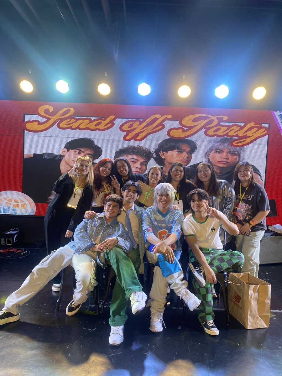 khenallethc's tweet photo. My Juanista fam &amp; Juanistas, thank you for always supporting and appreciating every little thing we do. I will forever cherish those smiles and laughters from every gigs &amp; events with all of u. 

Believe me if I say na sobrang mahal ko kayo — and I will always love u, Juanistas! https://t.co/fNIbQ5U16O