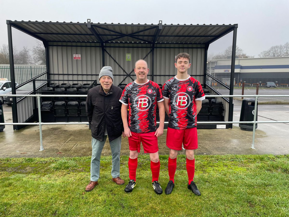 No organised football over Christmas at Faraday Road but there was a charity match held there!

*obviously there were more players than this! 😂