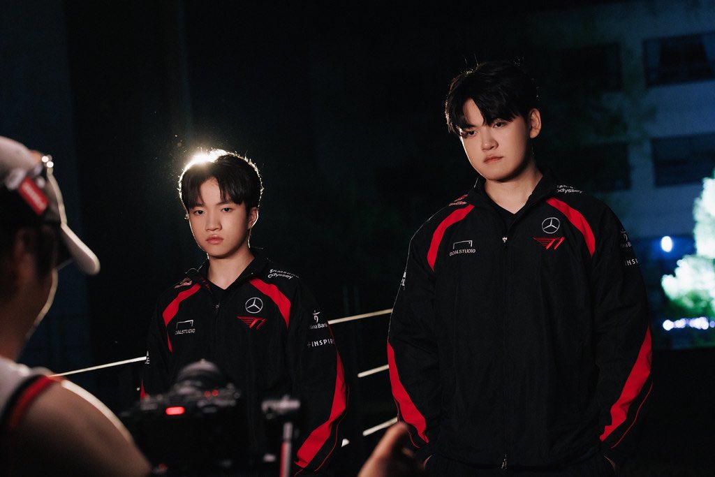 Keriacarry's tweet image. 2024 REWIND: Title Shoot Behind Flickr
#케리아 #Keria