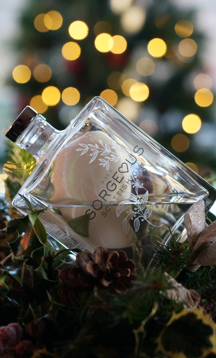 Have a brilliant Hogmanay and a prosperous New Year 🍸🍸🍸🍸🍸