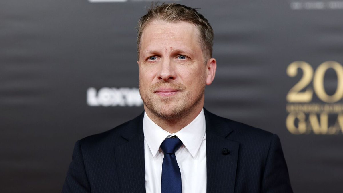 "Oliver Pocher blickt auf ein herausforderndes Jahr 2024 mit persönlichen Verlusten und Sorgen zurück"

Oliver Pocher äußert sich zu einem herausfordernden Jahr 2024, in dem er persönliche Verluste und Sorgen erlebte, darunter eine Scheidung und den Tod … aktuellmagazin.de/oliver-pocher-…