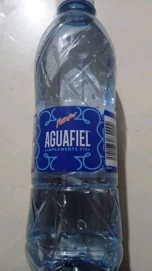 por fin sacaron un agua para mí