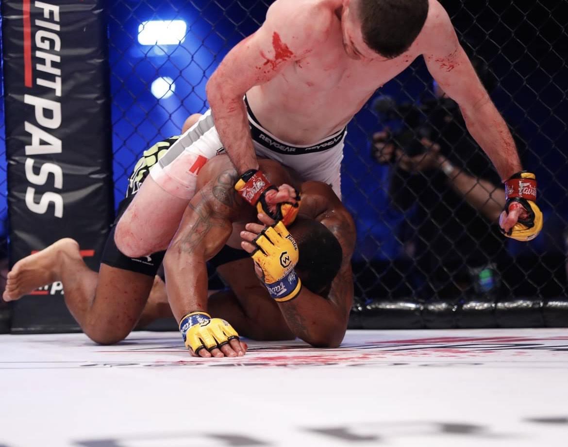 2024 Yellow Gloves Performance of the Year

🏆Harry Hardwick over Keweny Lopes (CW181)🏆

Impossible to pick anything else. Single most impressive performance &amp; biggest win of 2024. Harry didn't just beat Lopes, he broke him, finished him... and defended his belt in the process.