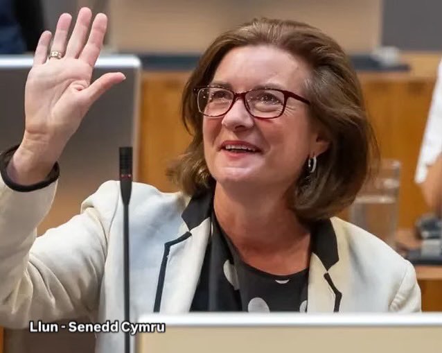 AlunThomas tweet media