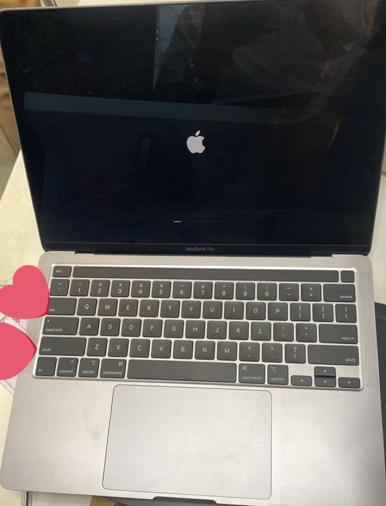 ModupeVictoria5's tweet image. Look at my baby🥹
After struggling with my super slow laptop ( even small task took forever
) I finally got a MacBook Pro ❤️
I pray this investment in myself pays off.
Excited to see how it boosts my productivity.