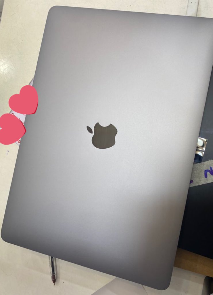 ModupeVictoria5's tweet image. Look at my baby🥹
After struggling with my super slow laptop ( even small task took forever
) I finally got a MacBook Pro ❤️
I pray this investment in myself pays off.
Excited to see how it boosts my productivity.