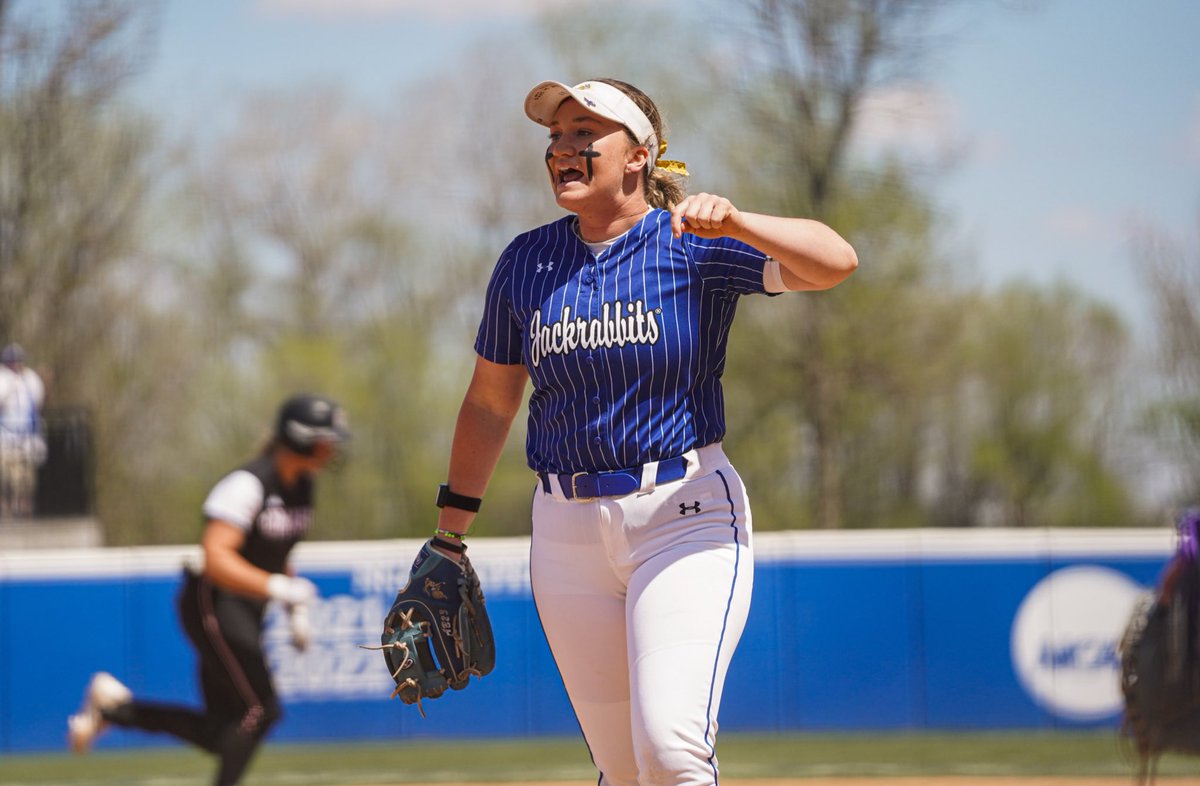 Jackrabbit Softball tweet media