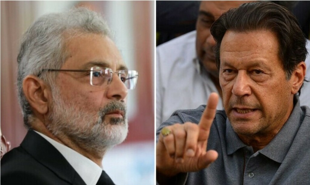 InsafPK's tweet photo. 2024 کے آغاز میں فائز عیسیٰ نے بلے کا نشان چھین کر اپنی طرف سے عمران اور PTI کو ختم کرنے کی کوشش کی تھی-
 اب 2025 آ گیا ہے، سیاست آج بھی عمران خان کے گرد گھوم رہی ہے، جبکہ فائز عیسیٰ تاریخ کے کُوڑے دان میں گم ہوچکا ہے-
#2025YearOfImranKhan
#حقیقی_آزادی_کا_سال2025 https://t.co/pKuQG2v6nl