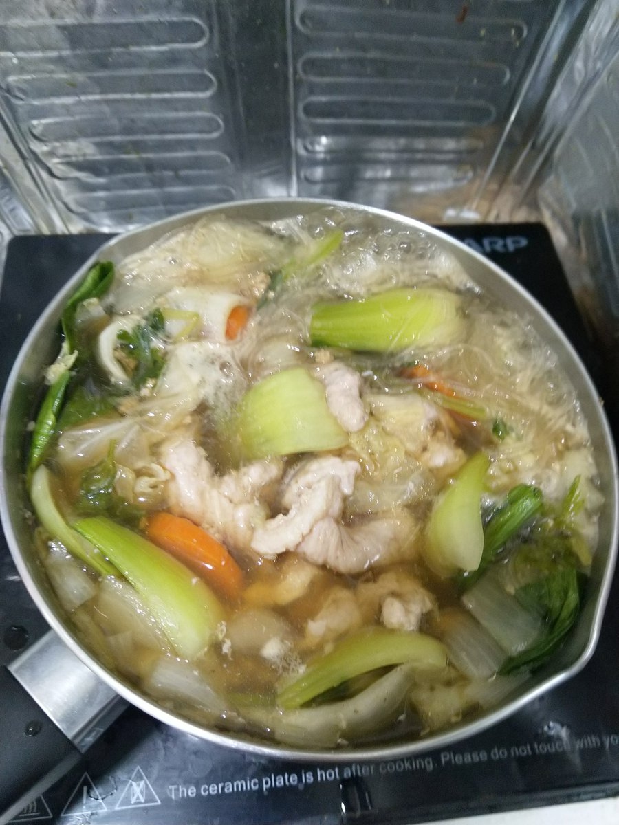 Tor_Wolfy's tweet photo. Hotpot https://t.co/j4VFMSxMlL