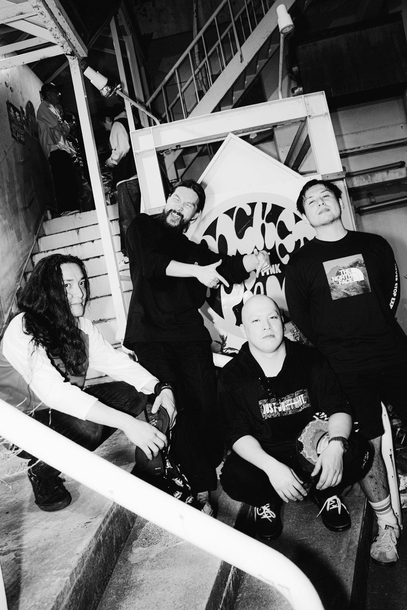 Guys in Question tweet media