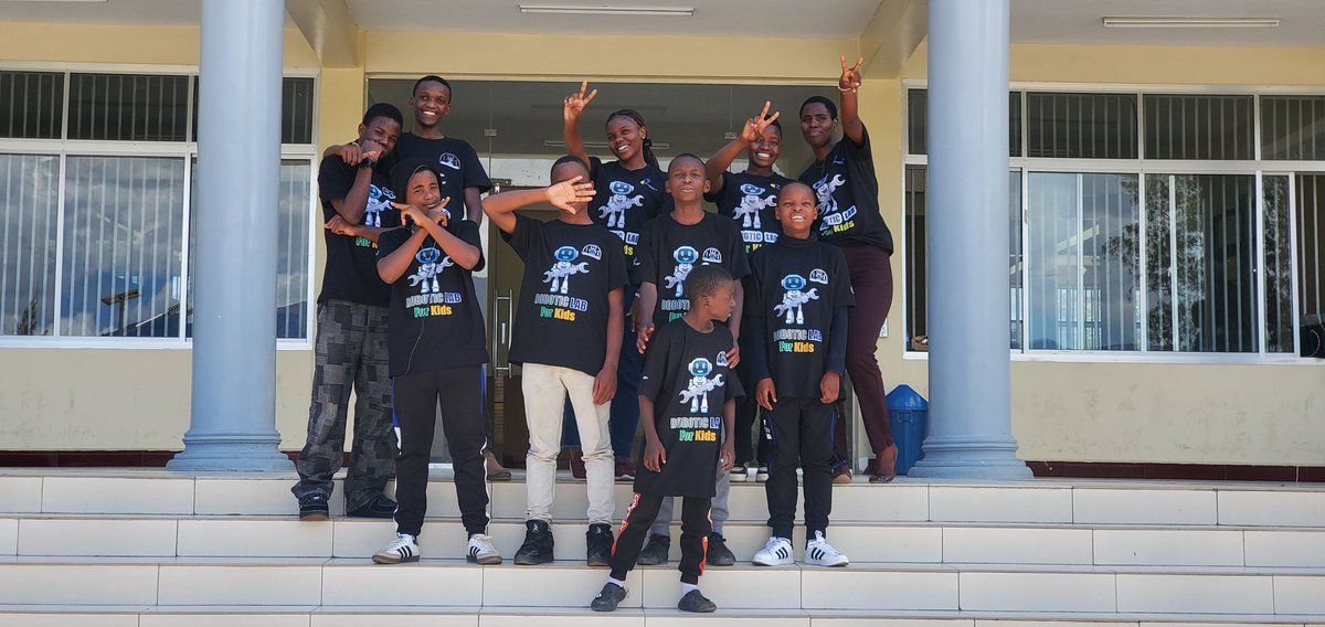 Gene23Tech's tweet photo. The #Robotics Lab for Kids, in collaboration with @mbeyauniversity under CITT, successfully conducted two sessions on #4IR technology in June and December. We reached 25 boys and 2 girls during the training. We look forward to increasing the number of girls in 2025 sessions. https://t.co/5GkNCs3wEV