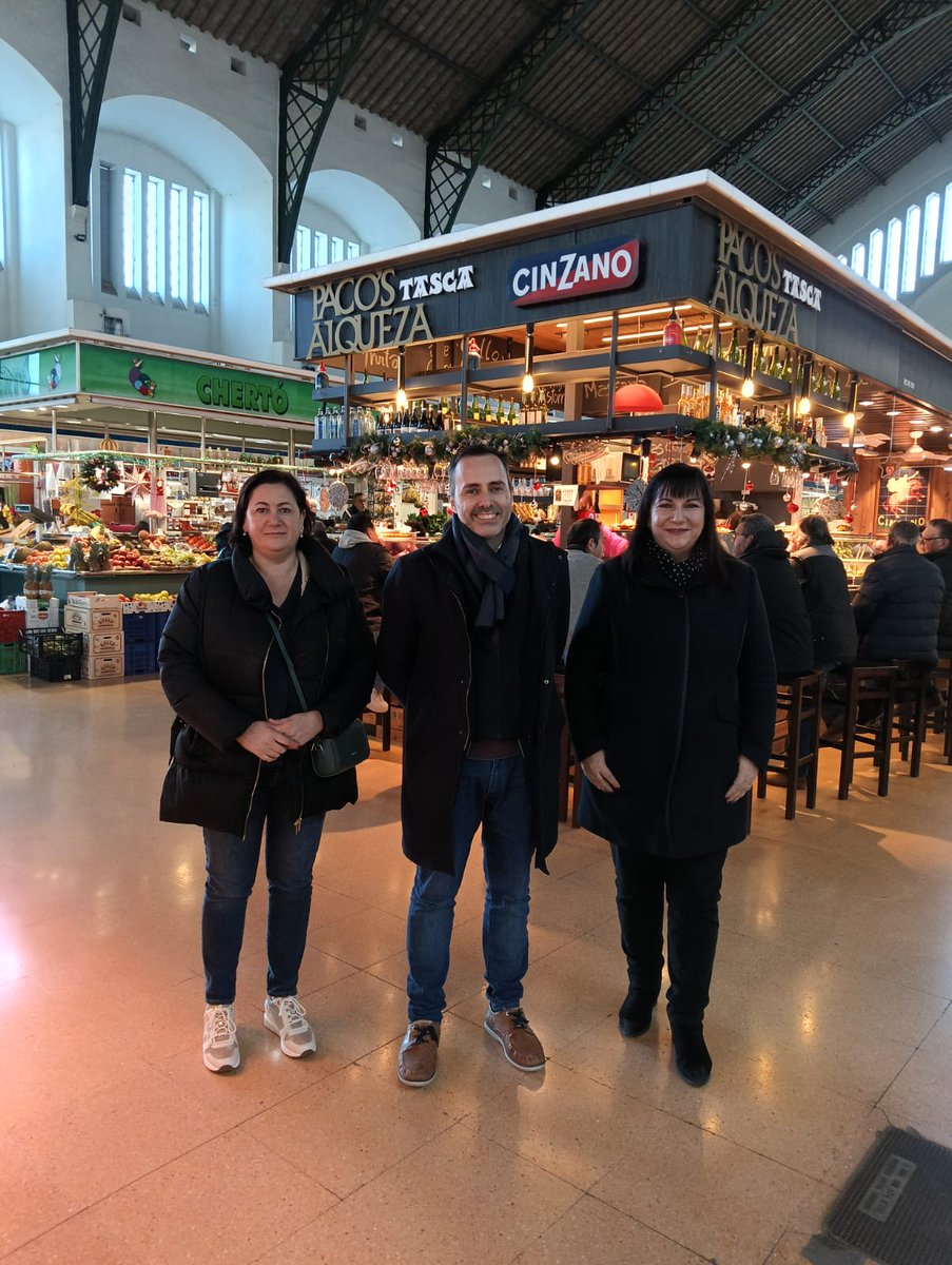 Adjudiquem les obres de renovació de la climatització del mercat per un import de 360.000 euros, una obra important per la millora d'eficiència energètica i per la promoció del mercat, molt reivindicada per paradistes i clients. #Tortosa #Comerç