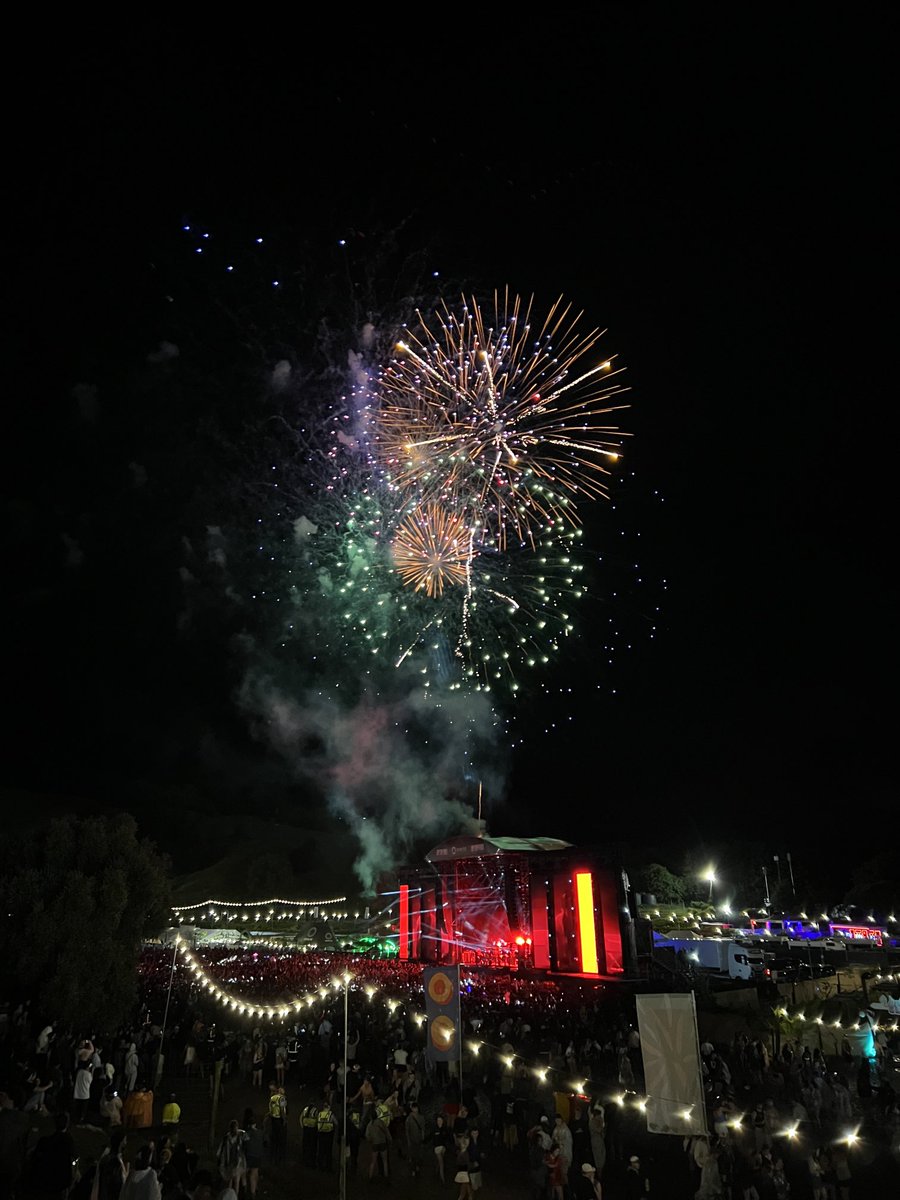 Tech70CP's tweet image. Happy new year from the first city in the world to see the sunrise 🌅
📍Gisborne, New Zealand
