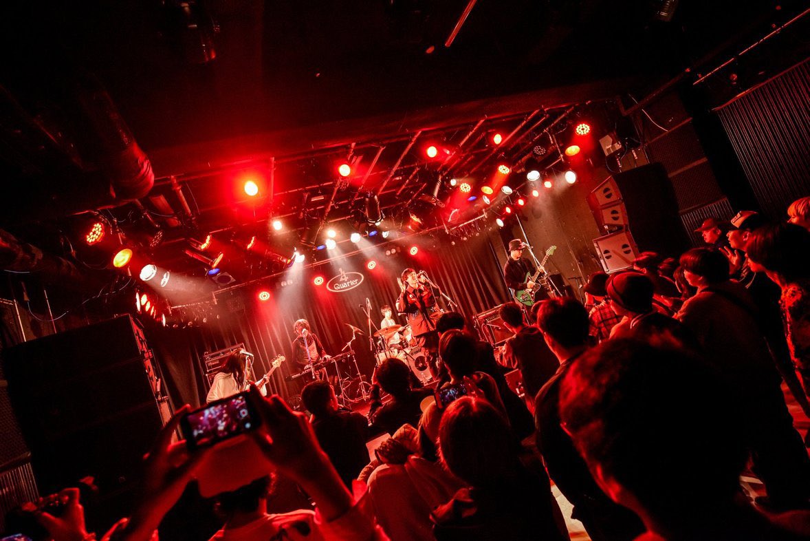 アイリス tweet media