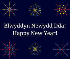 Blwyddyn Newydd Dda i chi
Ac i bawb sydd yn y ty
Dyna yw'n dymuniad ni
Blwyddyn Newydd Dda i chi

#calennig #HappyNewYear2025 #blwyddynnewydddda