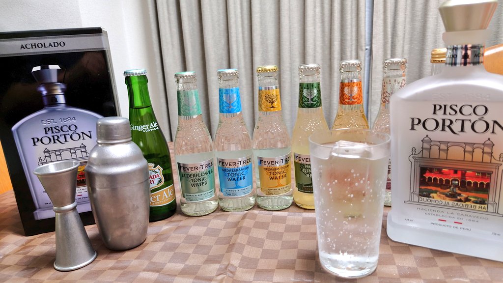 ORCA_csc's tweet image. 少しカクテル飲みます🍸️
Salud, Dinero, Amor!🥂
皆様良いお年を！
#FEVERTREE
#PISCOPORTON
