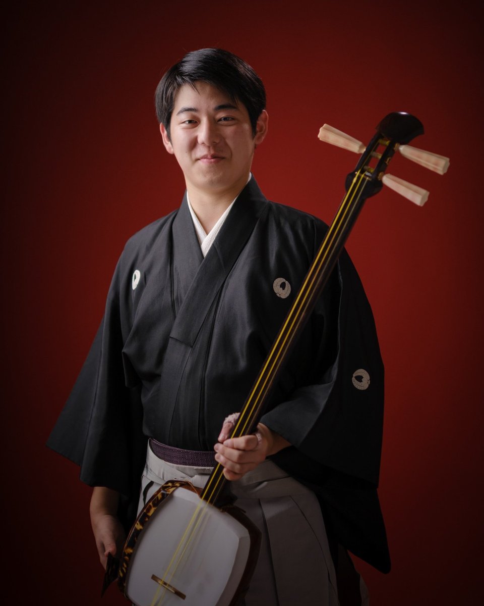 Lz8Cg's tweet photo. 本年も大変お世話になりました。
今年は4月に小田島流の名取となり、自分の活動の幅を広げ充実した1年となりました。これもひとえに皆様のおかげでございます。
2025年も何卒宜しくお願い致します。
良いお年をお迎えください🙇‍♂️ https://t.co/gFpDnXd4Pf