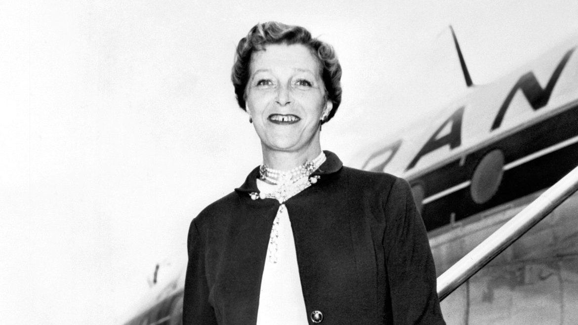 Antho_Repartie's tweet image. Louise de Vilmorin à Gaston Gallimard, son éditeur :

Je méditerai,
Tu m’éditeras.