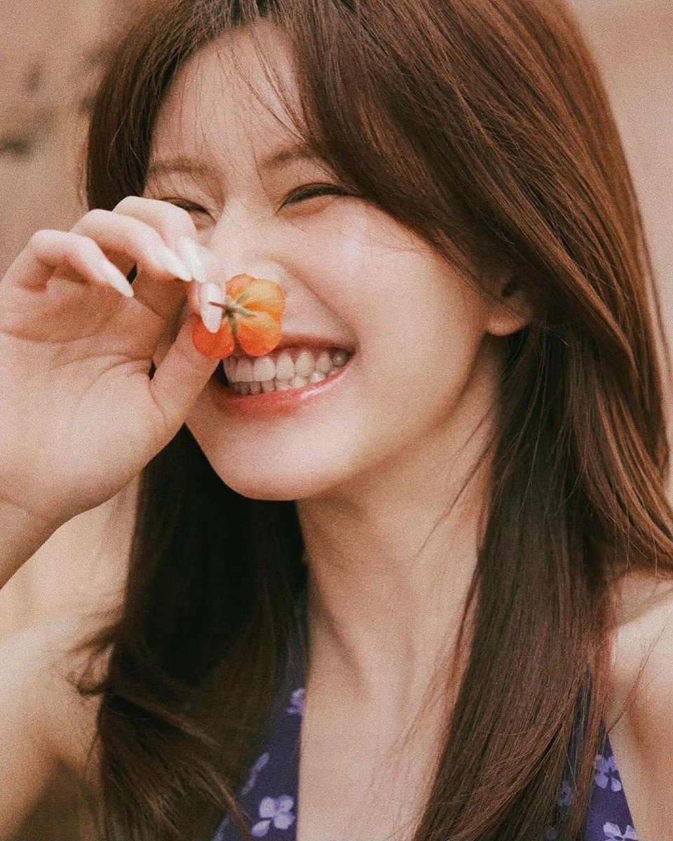 rosyyjisoo's tweet image. What is going on with #ZhaoLusi Chinese Actress an thread (Hidden Love ,LLTG,#TheStoryOfPearIGirl etc)