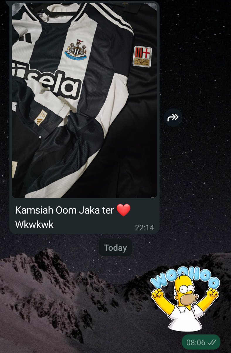 murcedotcom's tweet photo. Pendaratan NUFC dan Milan GK tuk dipakai di malam taun baru selamat menikmati @adhityadhitya woohoo🙌 https://t.co/WYg8DGwacr