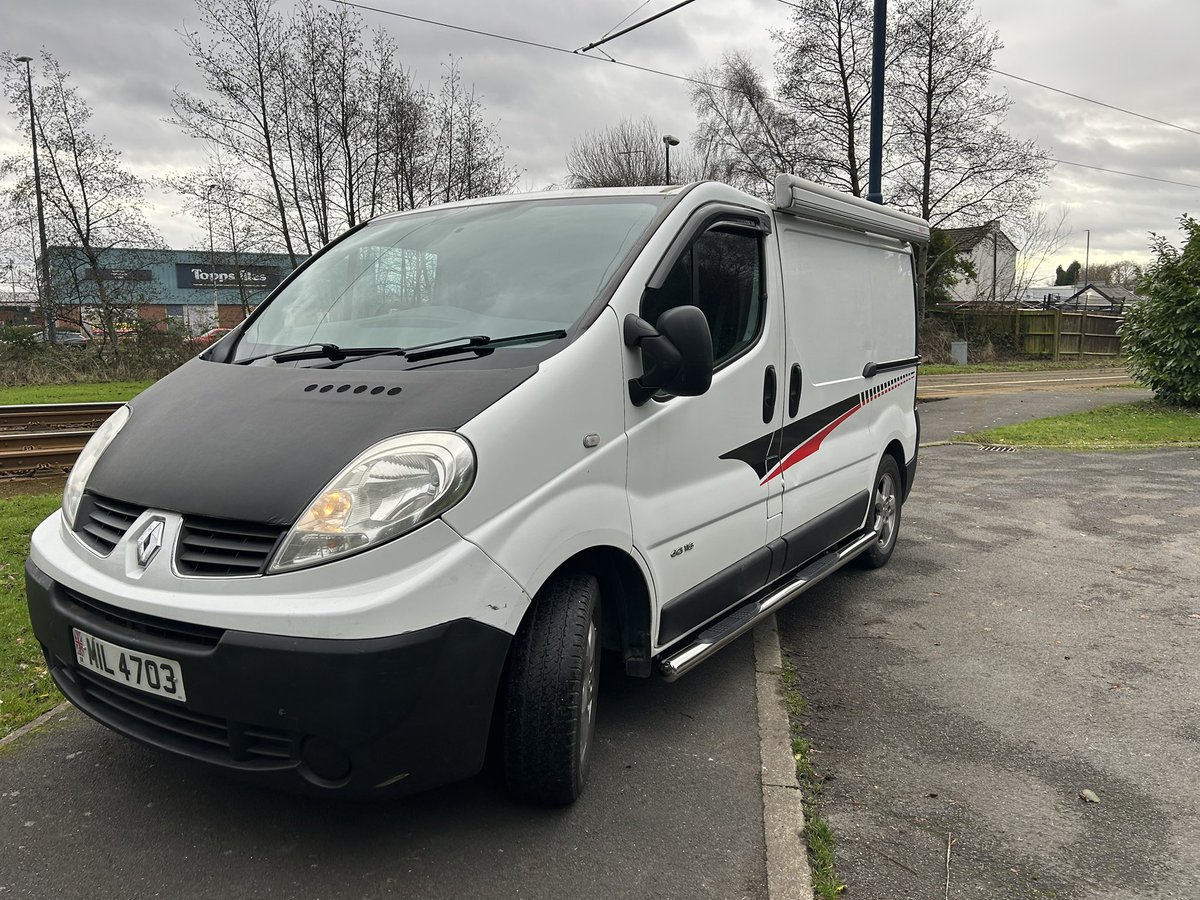 jamiemillington's tweet photo. #pimpupthevan #siderails #vanlife https://t.co/U1f66aGD2w