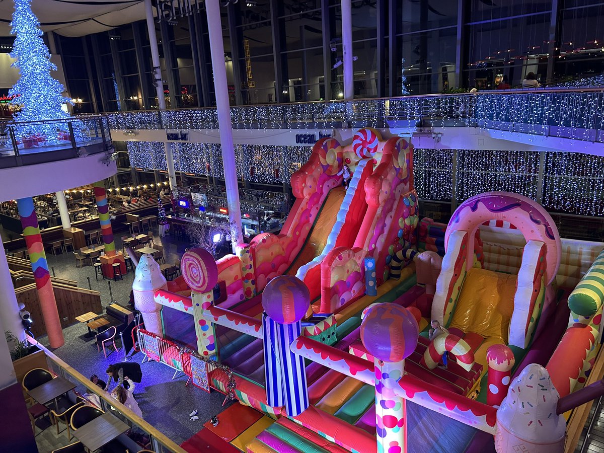 LSclimbingwall's tweet image. Ocean Terminal shopping center this new year open to 6 January then Saturday and Sundays 11 AM to 6PM