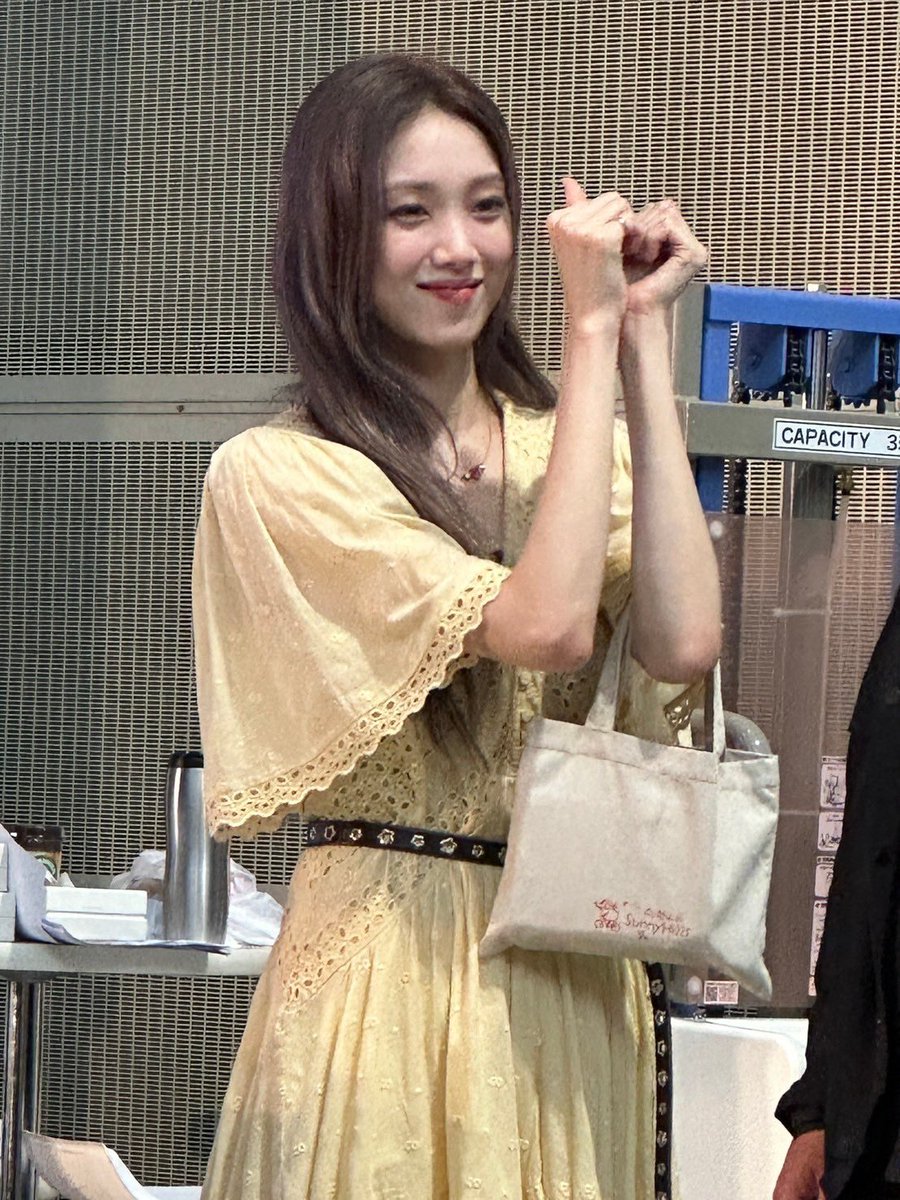 Jiskojisoo's tweet photo. 2024年はソンギョンちゃんに初めて会えた記念すべき年になりました！
これからもずっと憧れの女性🩷✨
また新しい作品で会えたら嬉しいな☺️
ソンギョンちゃん垢作って数ヶ月、お話ししてくださる方もいて嬉しい限りです😊来年もよろしくお願いします🙇‍♀️ https://t.co/II4CxPKRtc