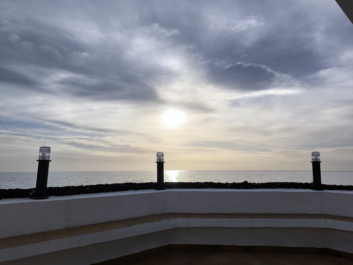 ana_neela's tweet photo. Cielo en El Hierro @AEMET_Esp https://t.co/7amCLdVk88