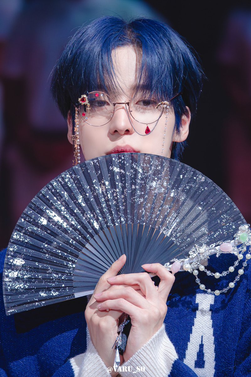 varu_s0's tweet photo. 241227 메이크스타

한 장 더 하려고 했는데 외장이 뻑났다네요

#에이티즈 #윤호 #ATEEZ #YUNHO https://t.co/5lGJ7MHNfn