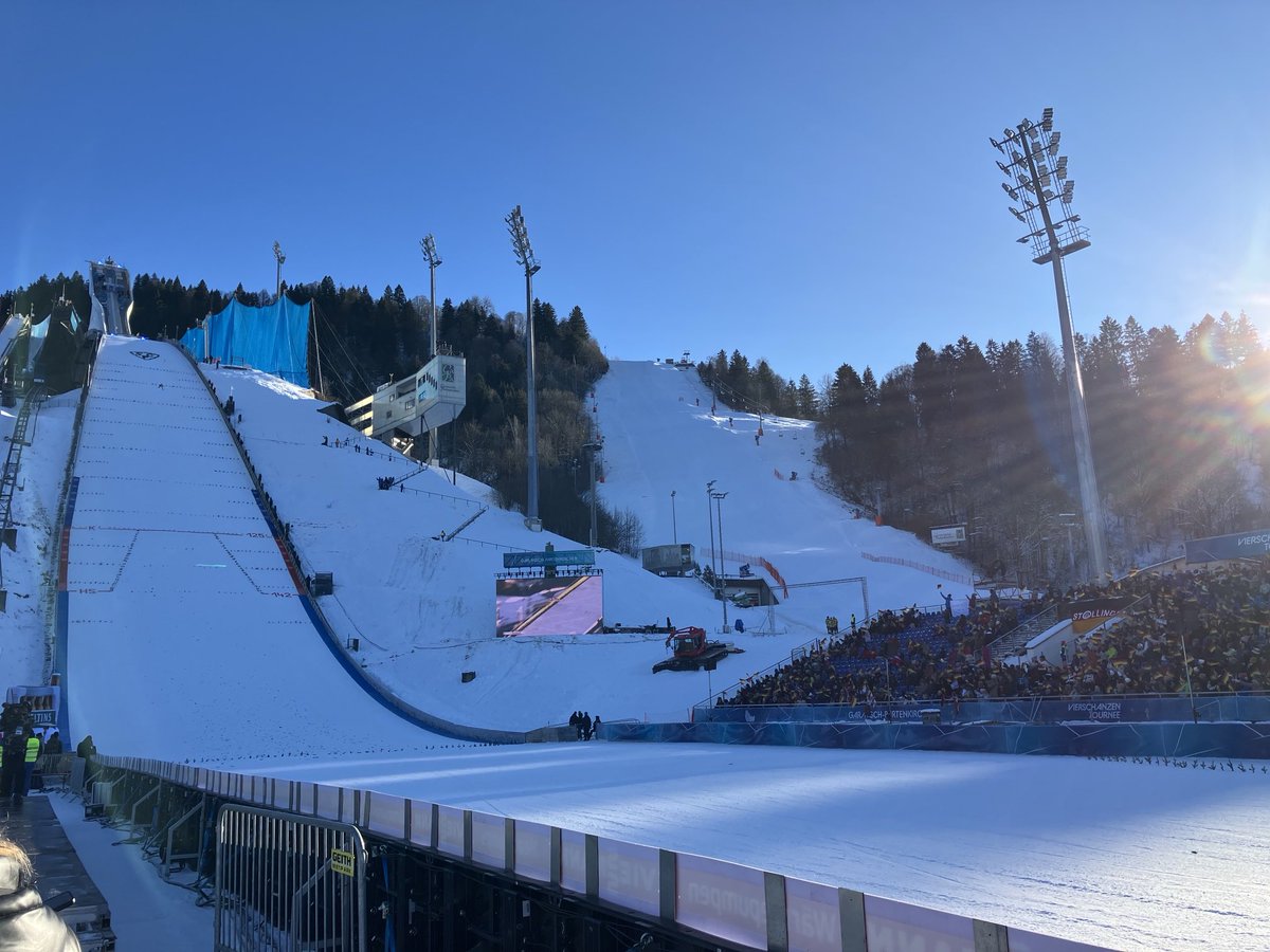 Thomas Eßer tweet media