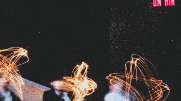 eloquestlydae's tweet photo. starting the year and ending the year with txt ! ! https://t.co/XKKNXaawIh