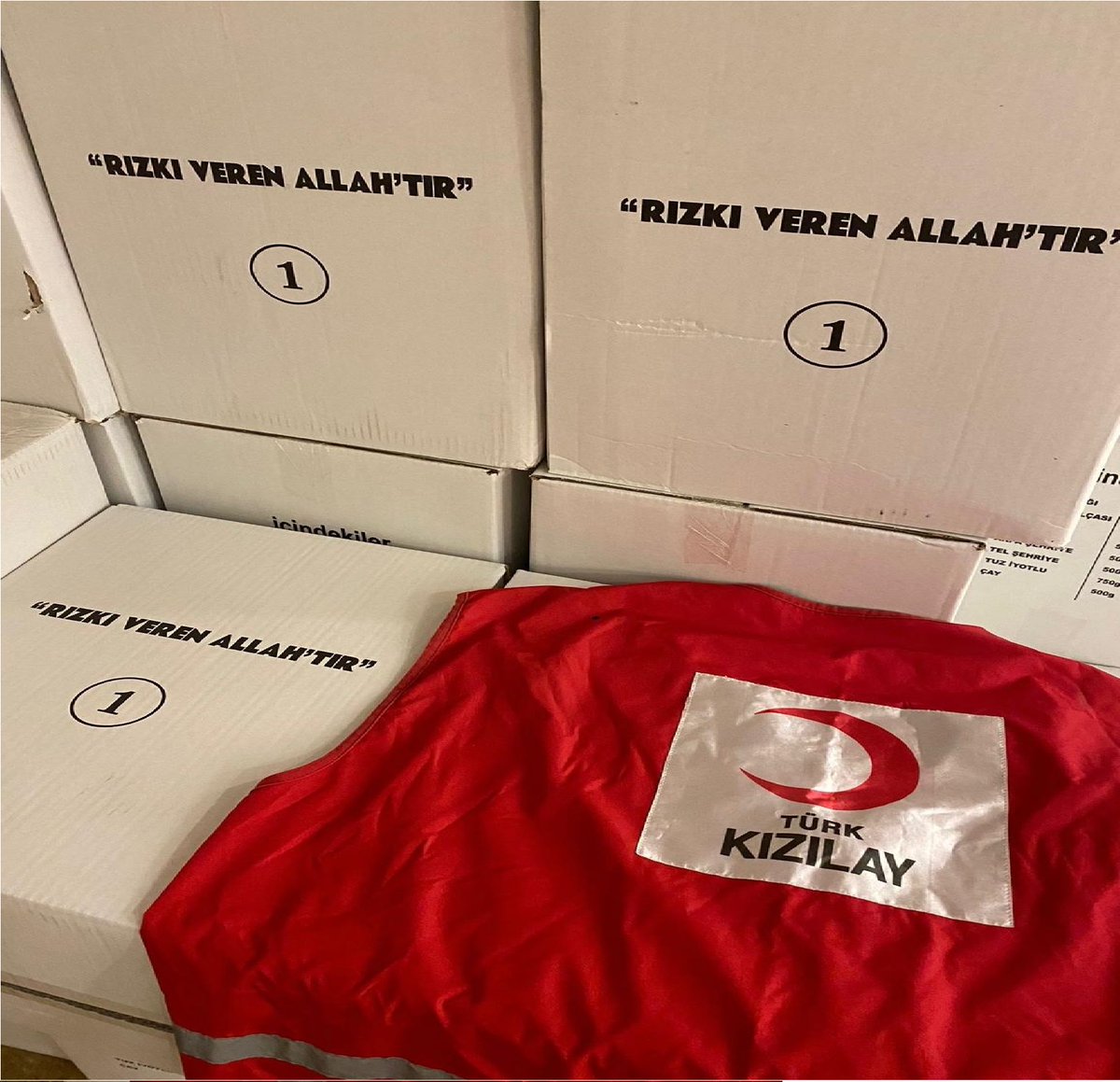 “Müslümanların dertleriyle dertlenmeyen bizden değildir.”

Yapacağın bağış ile yaşam mücadelesi verenlere umut ol!

SURİYE/AŞEVİ/GAZZE yaz 2868’e gönder(1SMS20₺)

TürkiyeKızılayDerneği
EyüpsultanŞubesi
ZiraatBankası
IBAN TR22 0001 0004 3000 0018 6850 20
(SURİYE/GAZZE/AŞEVİ/GIDA)