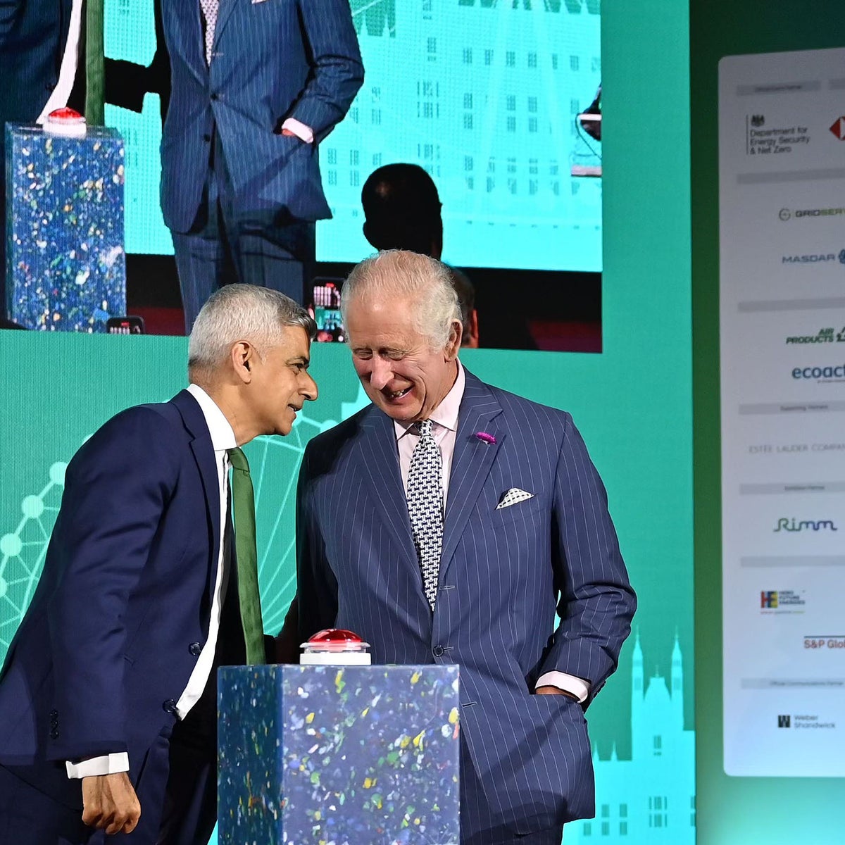 Cllr Khayer Chowdhury (@khayerc) on Twitter photo Has the largest electoral mandate in the whole country.
Won a historic third term.
Kept London united as others tried to divide us.
Resisted Tory austerity & fought for our city.
Leads us with hope, not fear.
Arise, SIR <a href="/SadiqKhan/">Sadiq Khan</a>! Has the largest electoral mandate in the whole country.
Won a historic third term.
Kept London united as others tried to divide us.
Resisted Tory austerity & fought for our city.
Leads us with hope, not fear.
Arise, SIR <a href="/SadiqKhan/">Sadiq Khan</a>!