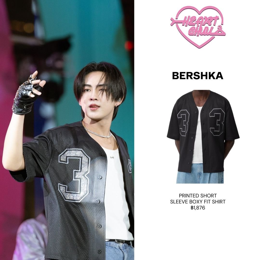 HEARTCHUstyles's tweet photo. #HEARTCHUstyle ♡
🎆 #CountdownCTW2025xBUS 

⛹🏽‍♂️SHIRT : #BERSHKA 

📸 x : @centralwOrld 🙏🏻💘

#HEARTchuthiwat
#BUSbecauseofyouishine ✨ https://t.co/MNp2tHcd5Q