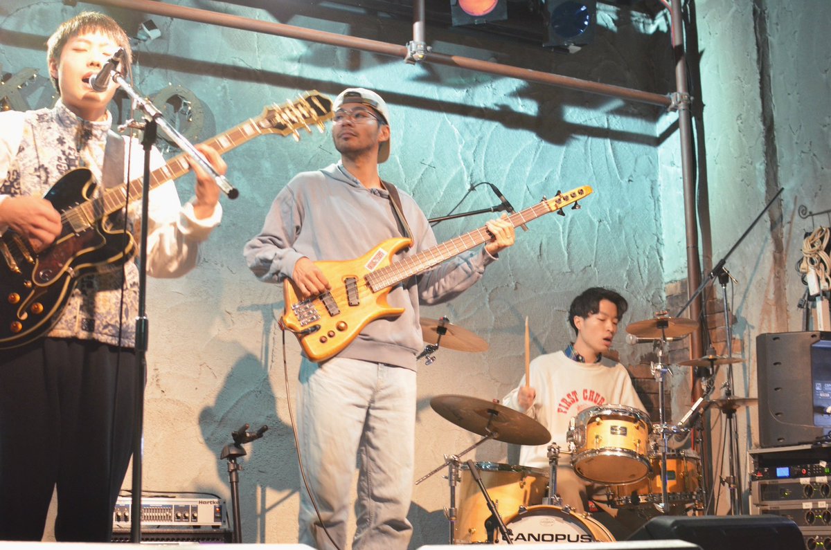 curren__band's tweet photo. 素敵なイベントをありがとうございました！
currenは活動を休止しますが、またどこかでお会いできればと思います👋
みなさま良いお年を！ https://t.co/qA9ZWg94zO