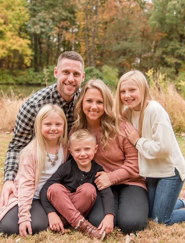 School leaders, the best way to lead well in 2025 is by going home and loving your family.

Blog Post: School Leaders: Go Home and Love Your Family 

zacbauermaster.com/blog/school-le…