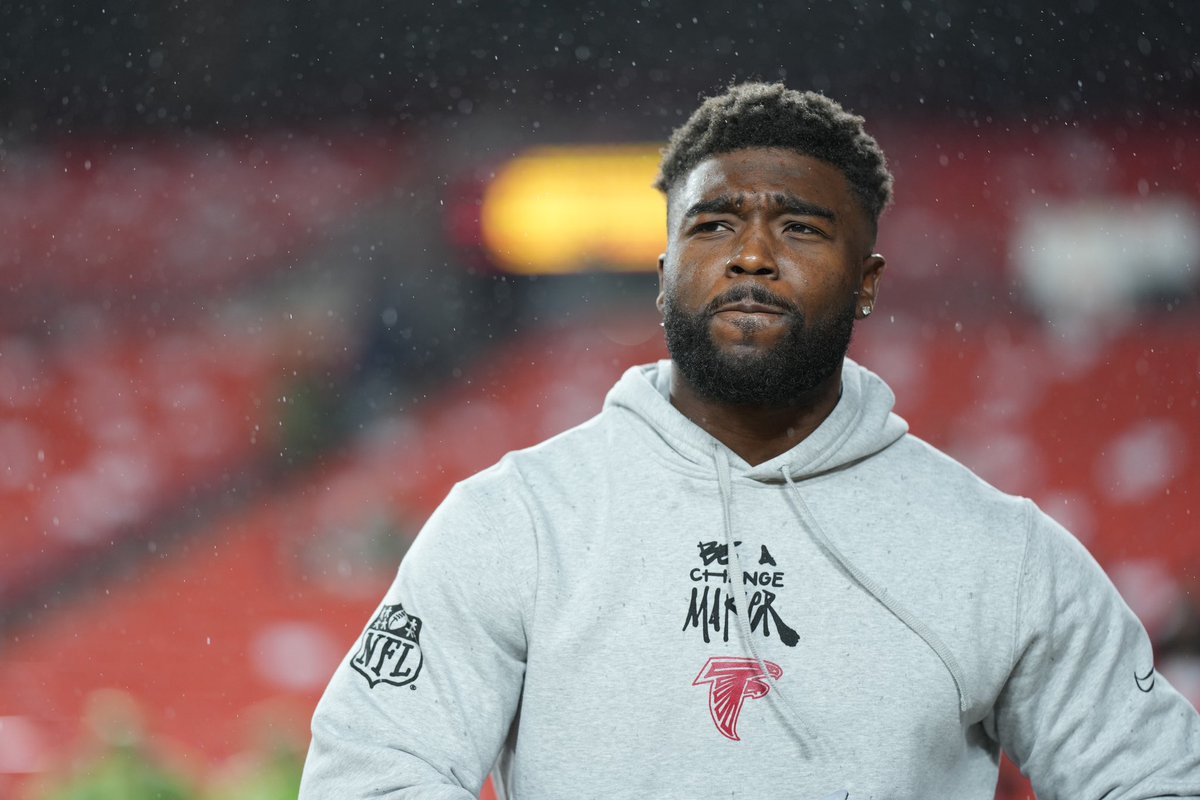 DemoneHarris's tweet image. Hardly home but always reppin 💯 @UBFootball