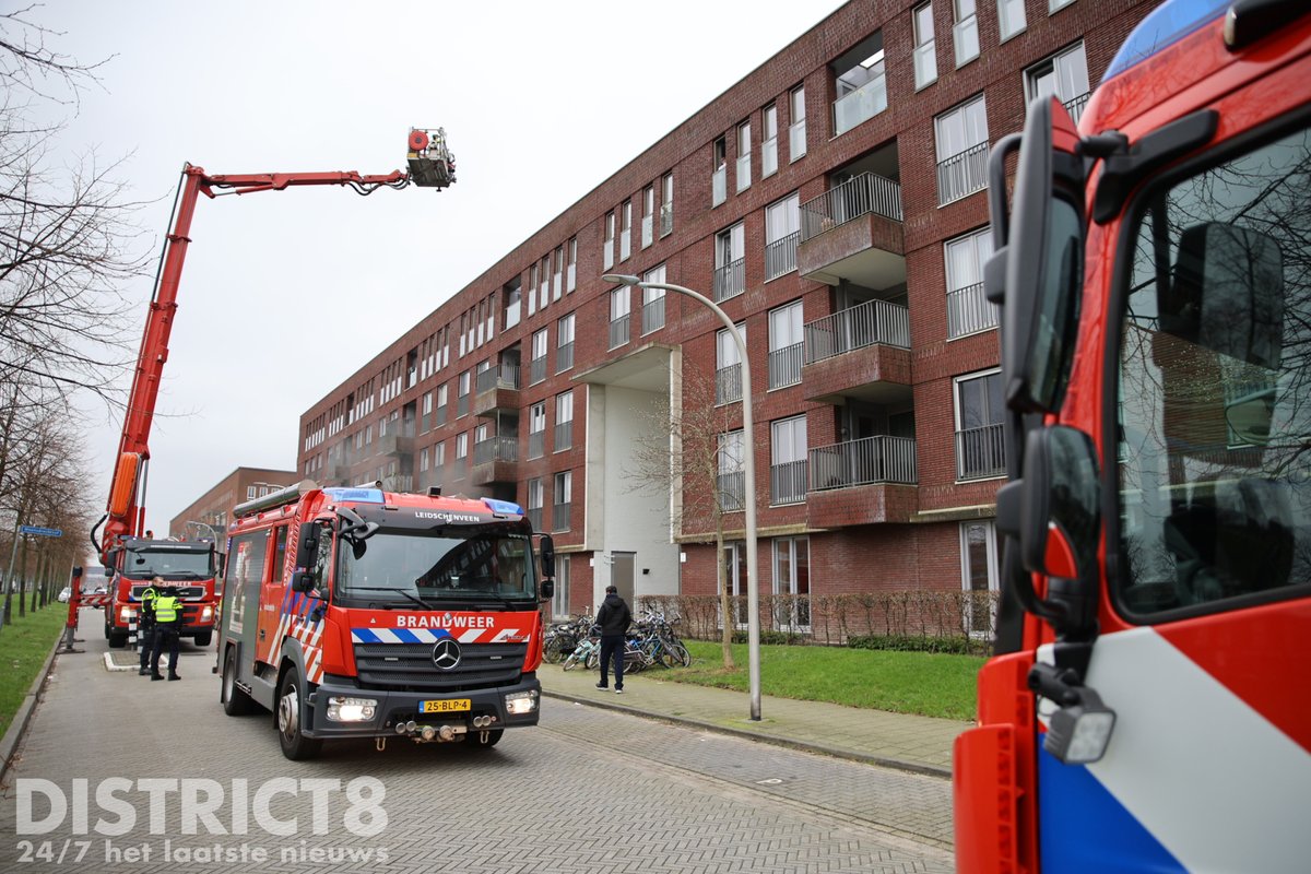Woningbrand in Nootdorp opgeschaald naar 'Zeer grote brand'