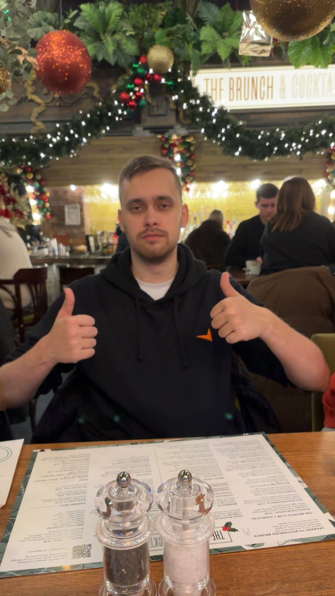 edeninho🦚 tweet media