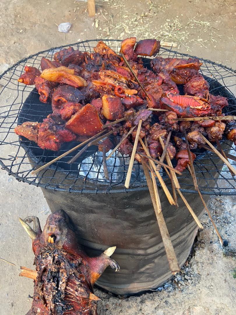 Osisiye's tweet image. 2024 is teaching me the value of transformation,from seeing squirrels 🐿️ as ‘bushmeat’ in Nigeria to cherishing them here in N. Ireland,my journey has reshaped my mindset.

Grateful to @UlsterUni,recently named UK Uni of the Year &amp;amp; everyone who supported us! 💪🏾

#NewYear2024 🌍✨