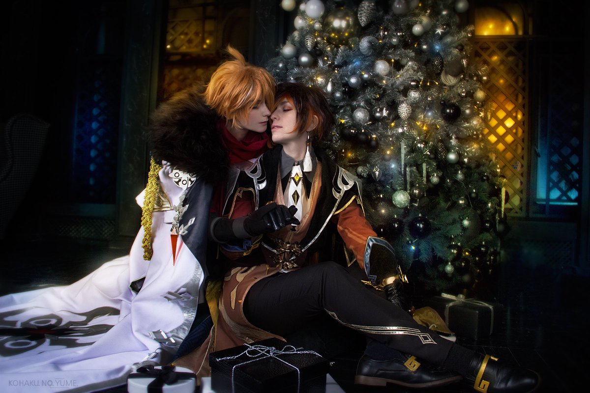 Happy New Year, friends! 🎄✨💋

#zhongli #childe #tartaglia #genshinimpact #tartali