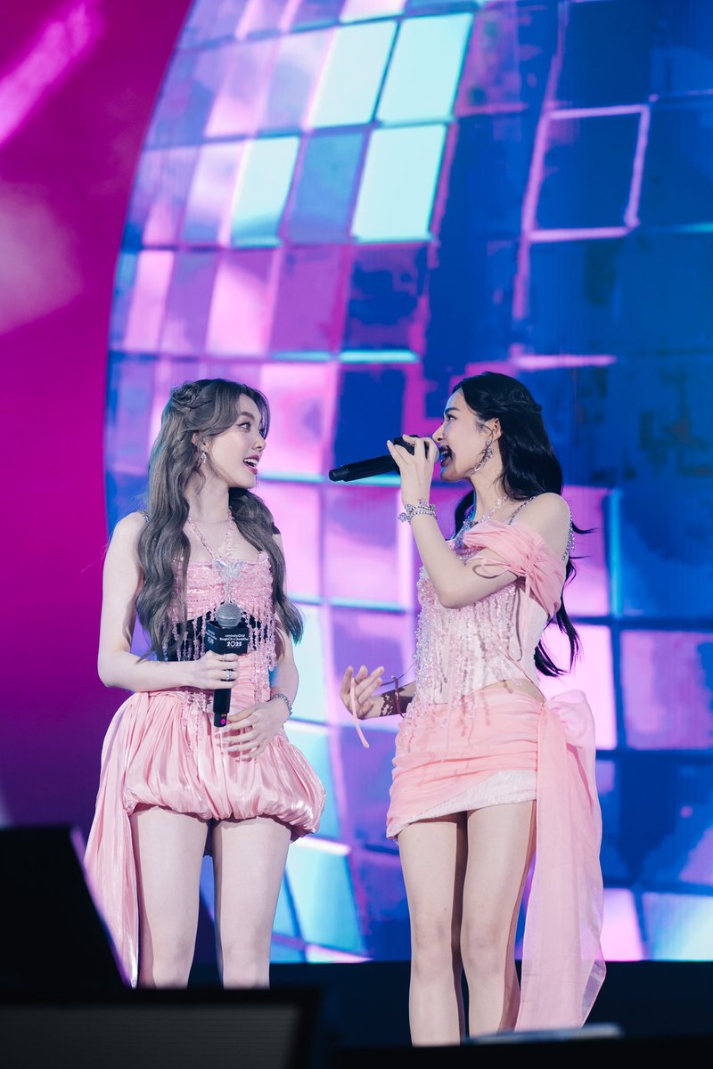 ละมุนนนนน 💗
 #CountdownCTW2025xLingOrm #linglingkwong #Ormkornnaphat #LingOrm #หลิงออม #CountdownCTW2025 #CTWBKKCountdown2025 #CentralCountdown2025 #CTWWorldBestEntertainment #CentralPattana #centralwOrld