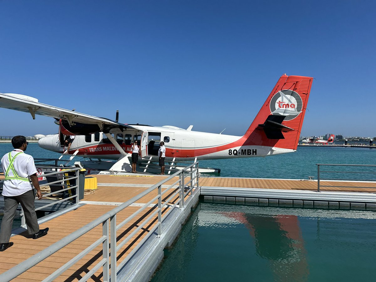 _VarunKanth's tweet photo. 🧳 Flighty Passport 2024 Edition:

35 + 3 (sea planes) = 38

✈️ Etihad’s B787 Business, Trans Maldivian’s Sea Plane, and Air India’s A350 Business, made my flight experiences for 2024! 😄 https://t.co/ah4jeyVmT4