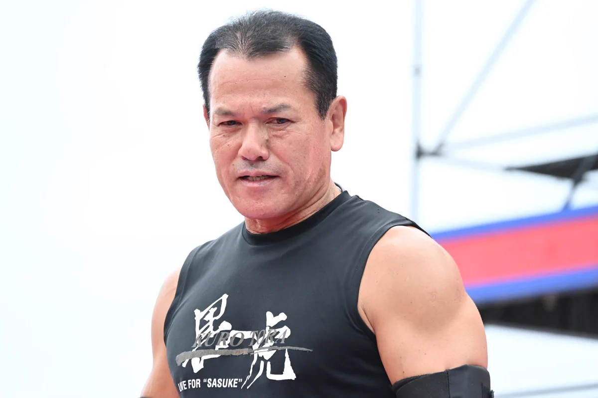 満月と焚火のおじさん、アメリカンダックス純正トップブリッジ、三又 SASUKE【TBS公式】 on X: 