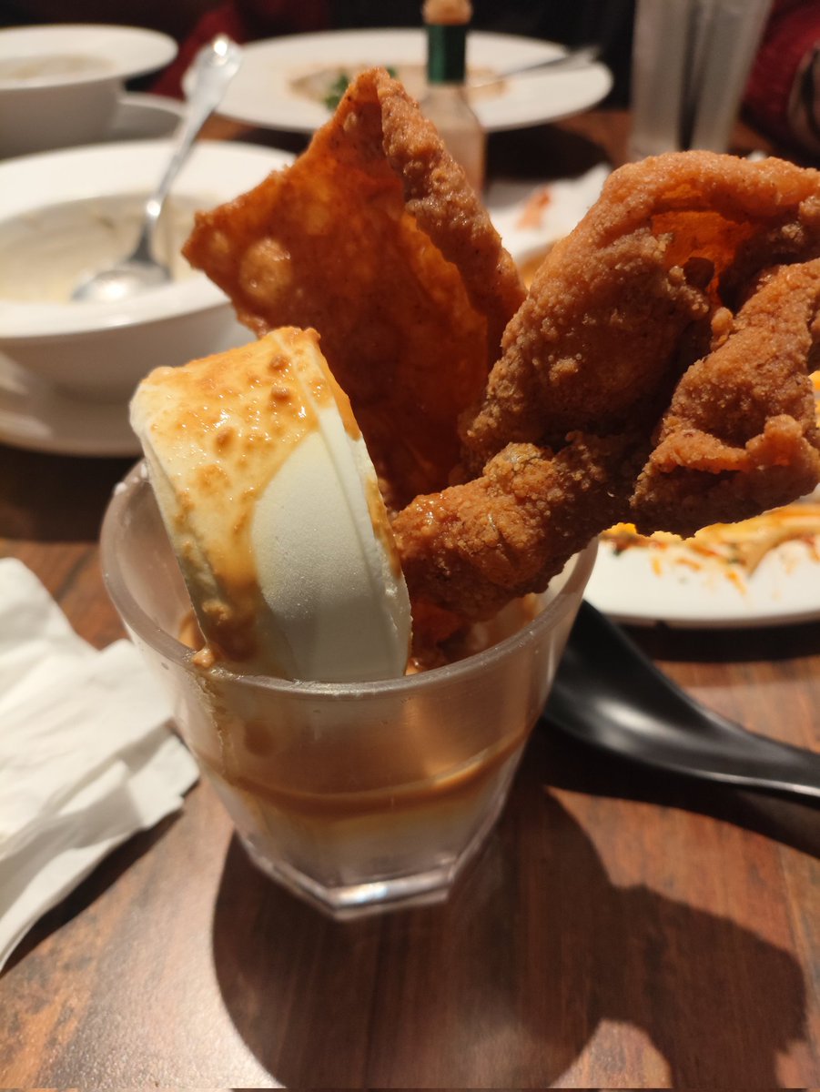 Have you heard of fried chicken skin ice cream? Yea,now we all do xpp